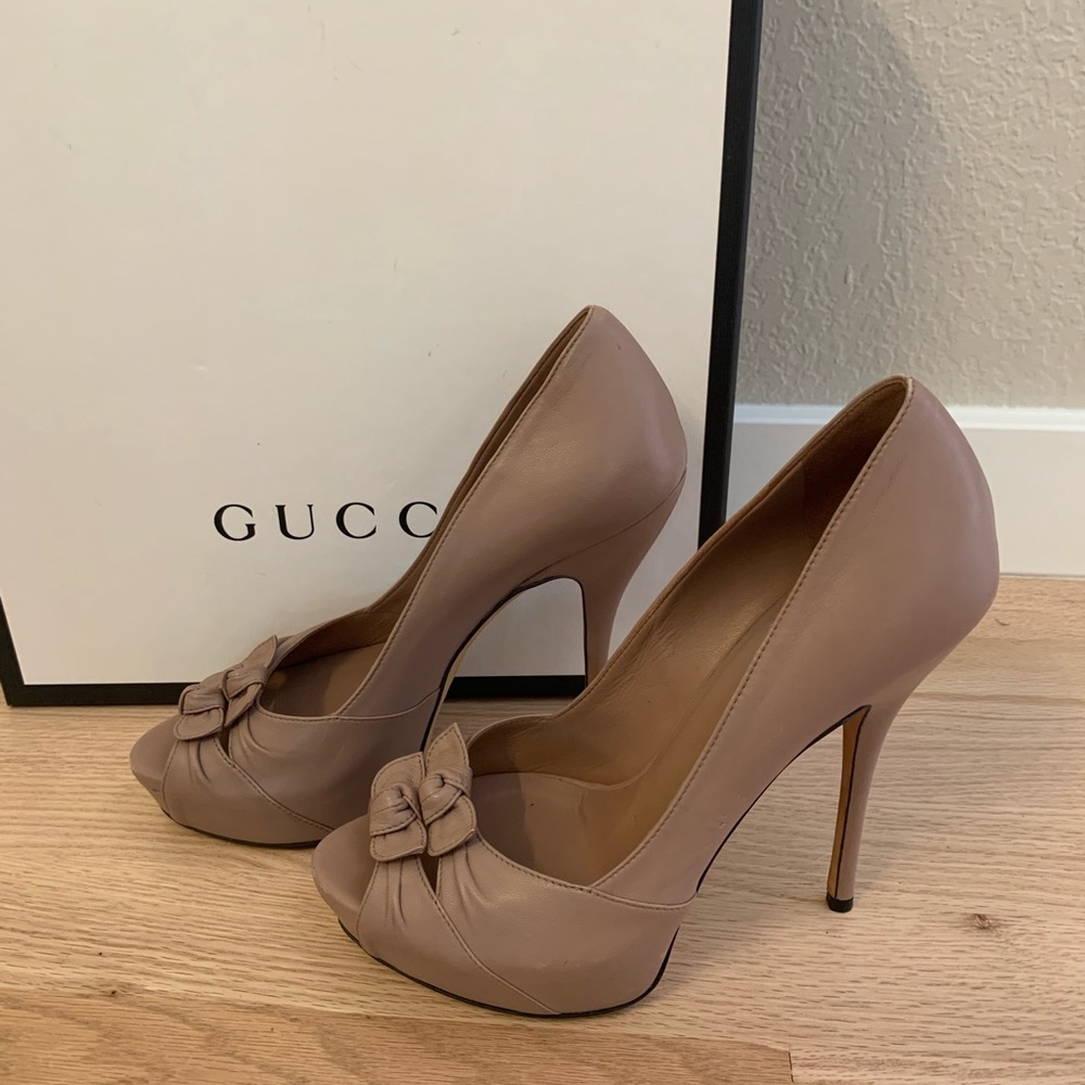 Gucci shoes pumps heels beige cream pink sz 7